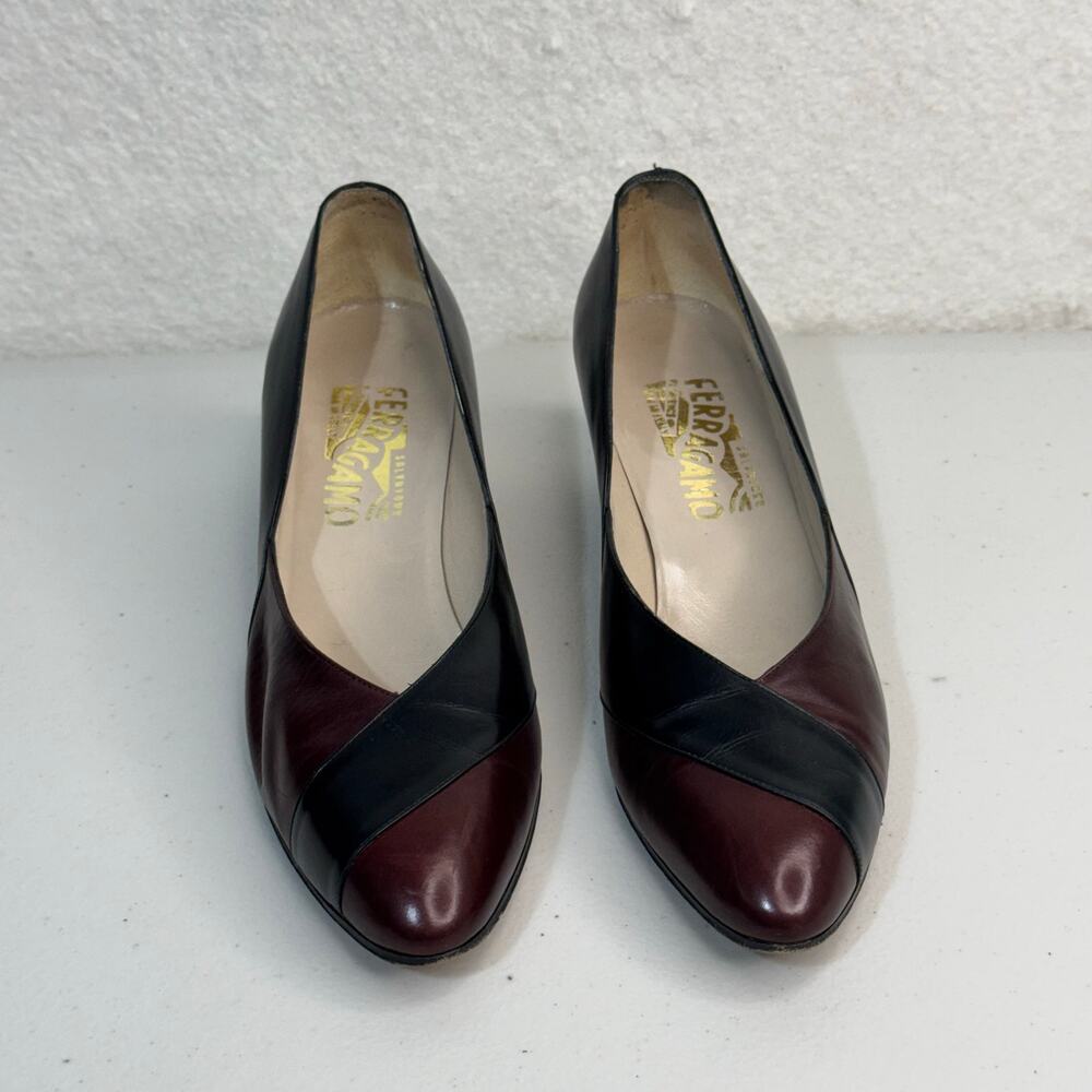 Salvatore Ferragamo Circa Bordeaux/Black Calf Leather Dress Pumps Size 8.5 AA